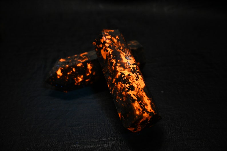 7-8cm+ Natural Hand carved Elixir Yooperlite obelisk/Quartz Crystal/Crystal gift/present/crystal obelisk wand/crystal Healing 1PC