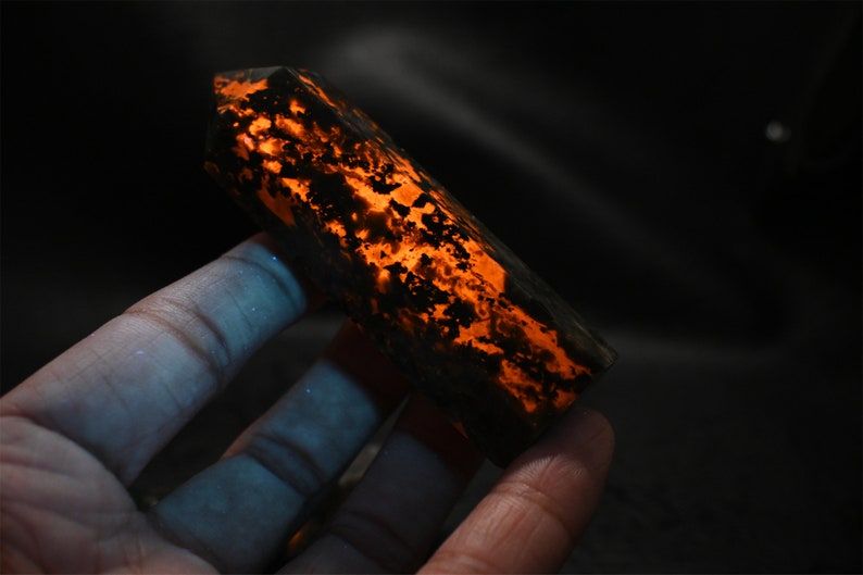 7-8cm+ Natural Hand carved Elixir Yooperlite obelisk/Quartz Crystal/Crystal gift/present/crystal obelisk wand/crystal Healing 1PC