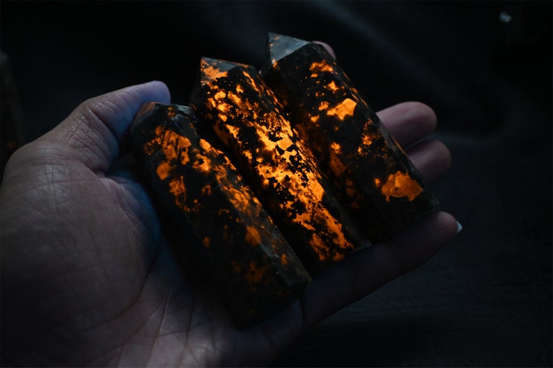 7-8cm+ Natural Hand carved Elixir Yooperlite obelisk/Quartz Crystal/Crystal gift/present/crystal obelisk wand/crystal Healing 1PC