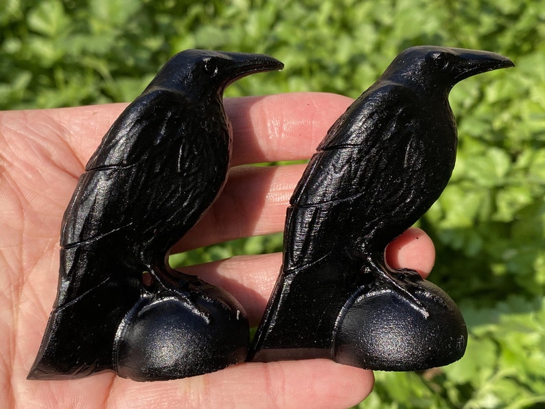 2.8'' Natural Hand Carved Obsidian Crow，Crystal Skull，crow Carved，crow Carving，Home Decor,Crystal Healing,Christmas gift 1PC
