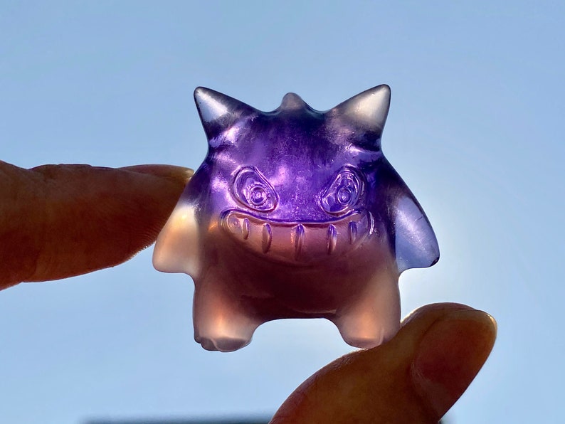 1.4" Natural Rainbow Fluorite Carved Gengar,Crystal Gengar Carving ,Gengar Decor，Crystal Healing,Decor,Crystal Pokemon,Christmas Gifts 1PC