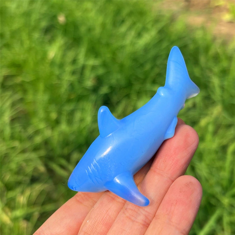 1PC 2" Blue Opalite Shark Carved,Quartz Crystal Shark Carved ,Crystal Heal,Home decoration,Crystal Sculpture,Mineral,Fish,Crystal Gifts