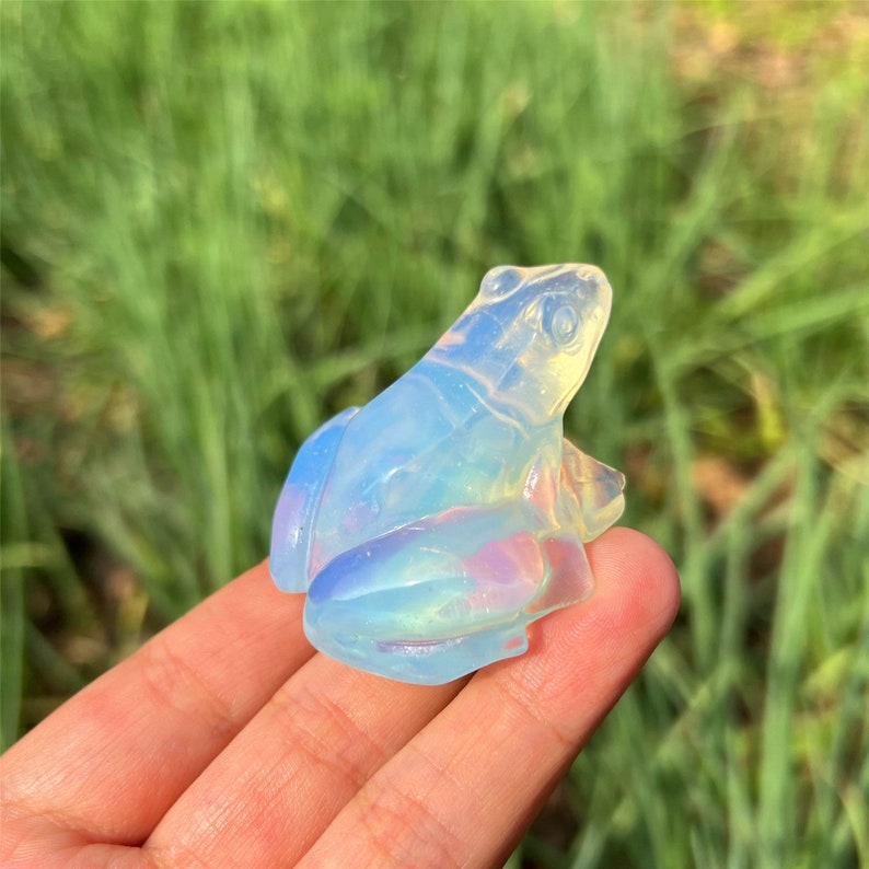 White Clear Opalite Frog Carved,Quartz Crystal Skull,Home Decoration,Mineral Specimens,Crystal Sculpture,Reiki Heal,Crystal Gift 1pc