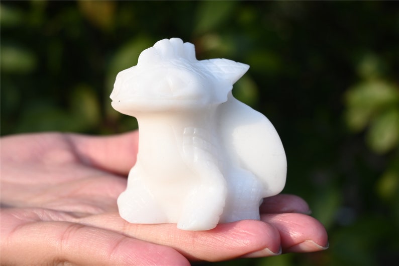 2'' Carved White jade dragon，Crystal dragon，Dragon skull，Christmas present，Birthday present，Chakra Reiki Healing Decoration 1PC