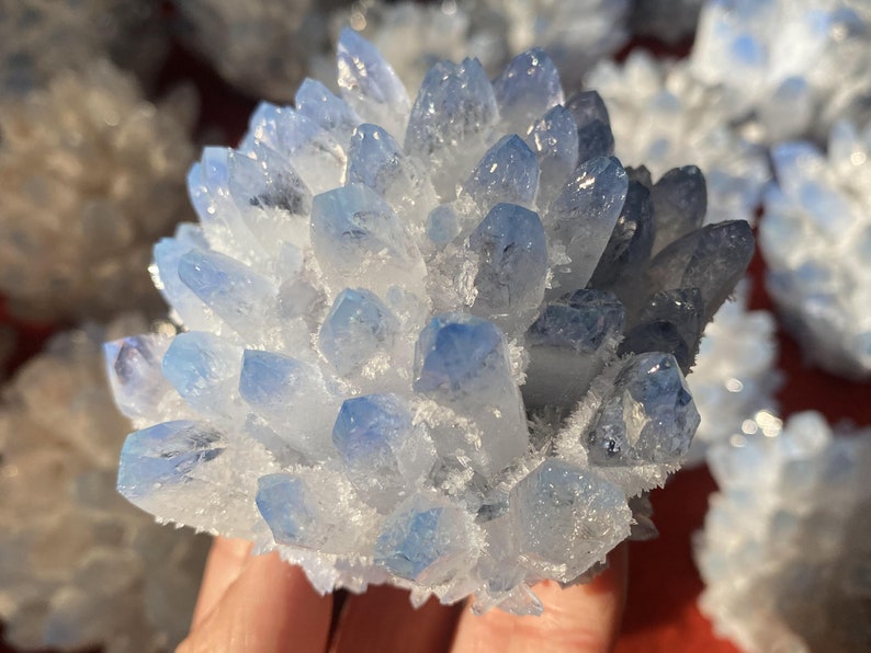 350g+ Natural Quartz Crystal Cluster,blue Cultivation in laboratory quartz cluster,Crystal VUG,Crystal cluster,mineral，Crystal Gifts 1PC