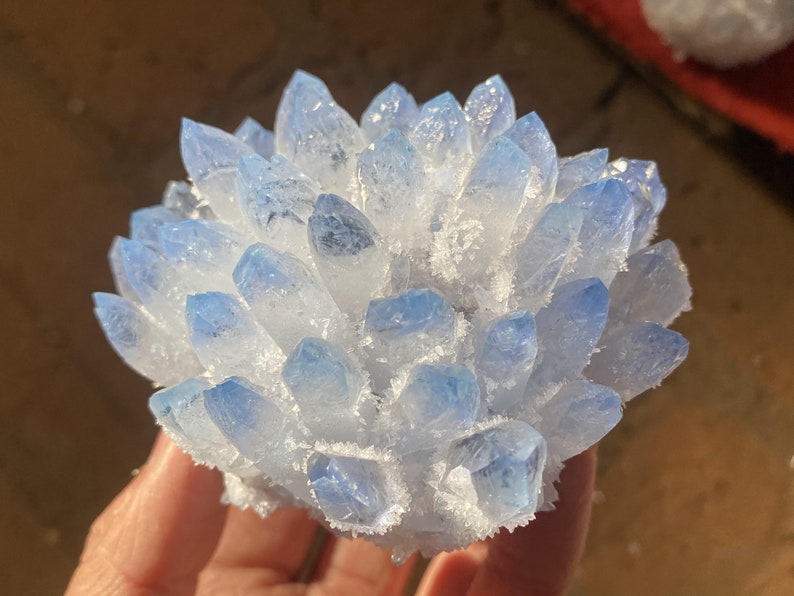 350g+ Natural Quartz Crystal Cluster,blue Cultivation in laboratory quartz cluster,Crystal VUG,Crystal cluster,mineral，Crystal Gifts 1PC