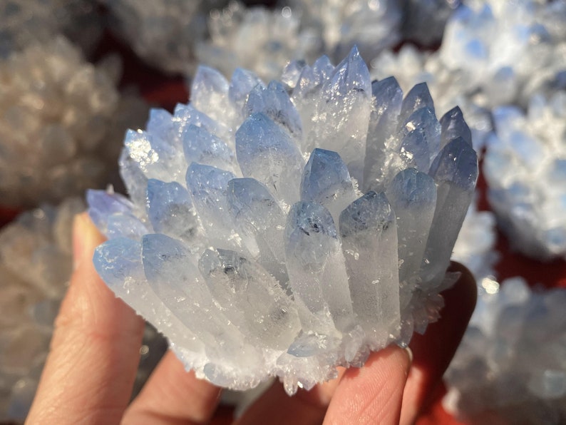 350g+ Natural Quartz Crystal Cluster,blue Cultivation in laboratory quartz cluster,Crystal VUG,Crystal cluster,mineral，Crystal Gifts 1PC