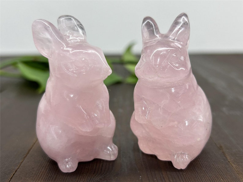 2.4" Natural Rose Quartz Carved Rabbit，Crystal Rabbit Carving,Rose Quartz Rabbit，Home Decor，Reiki Healing Figurine，Christmas gifts 1PC