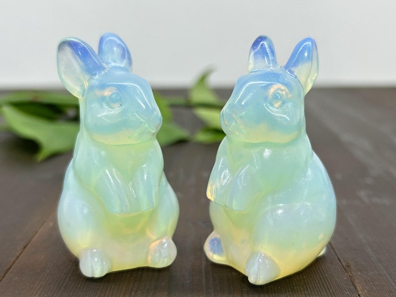 2.4" Opalite Carved Rabbit，Crystal Rabbit Carving,Opalite Rabbit，Home Decor，Reiki Healing Figurine，Christmas gifts 1PC