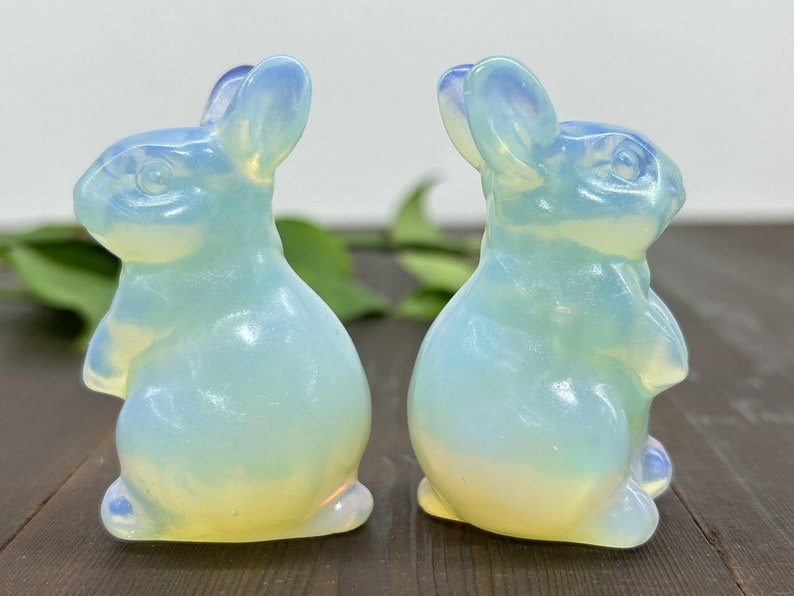 2.4" Opalite Carved Rabbit，Crystal Rabbit Carving,Opalite Rabbit，Home Decor，Reiki Healing Figurine，Christmas gifts 1PC