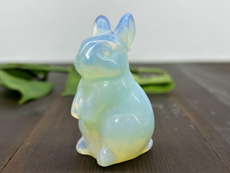 2.4" Opalite Carved Rabbit，Crystal Rabbit Carving,Opalite Rabbit，Home Decor，Reiki Healing Figurine，Christmas gifts 1PC
