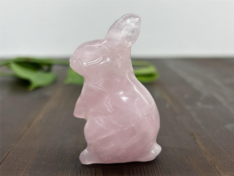 2.4" Natural Rose Quartz Carved Rabbit，Crystal Rabbit Carving,Rose Quartz Rabbit，Home Decor，Reiki Healing Figurine，Christmas gifts 1PC