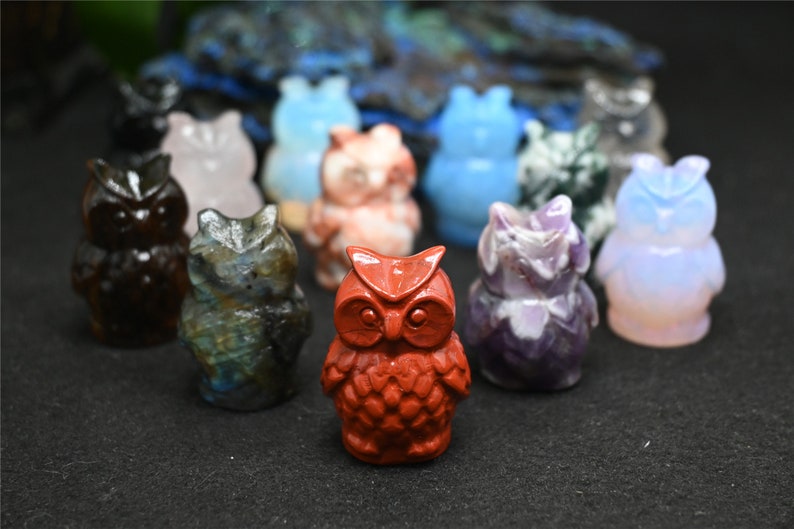 1.2" Natural Mini crystal Owl/Quartz Crystal Skull/Crystal Eevee/reiki Healing Figurine/Crystal Decor/Crystal Gift 1pc
