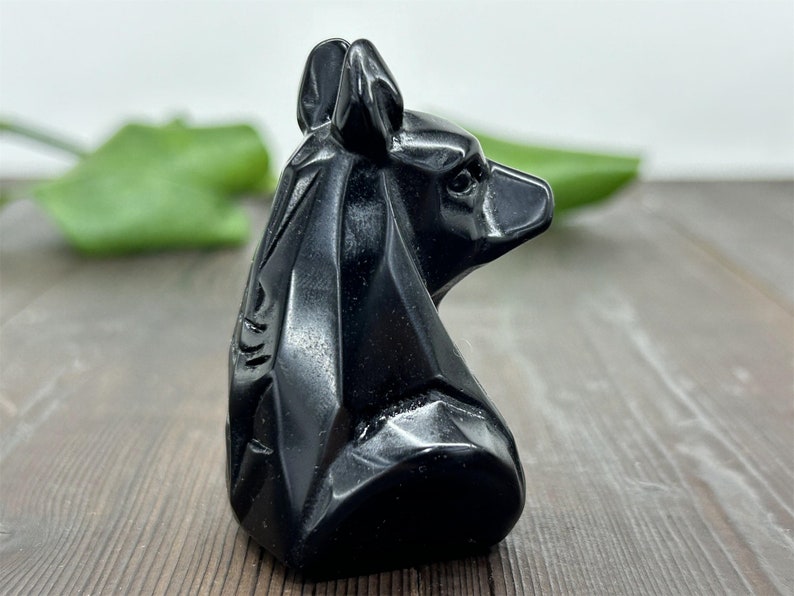 2.4" Natural Obsidain Carved Anubis,Crystal Carving,Obsidian Anubis,Reiki Healing，Home Decoration,Crystal Collect,Christmas Gifts 1PC