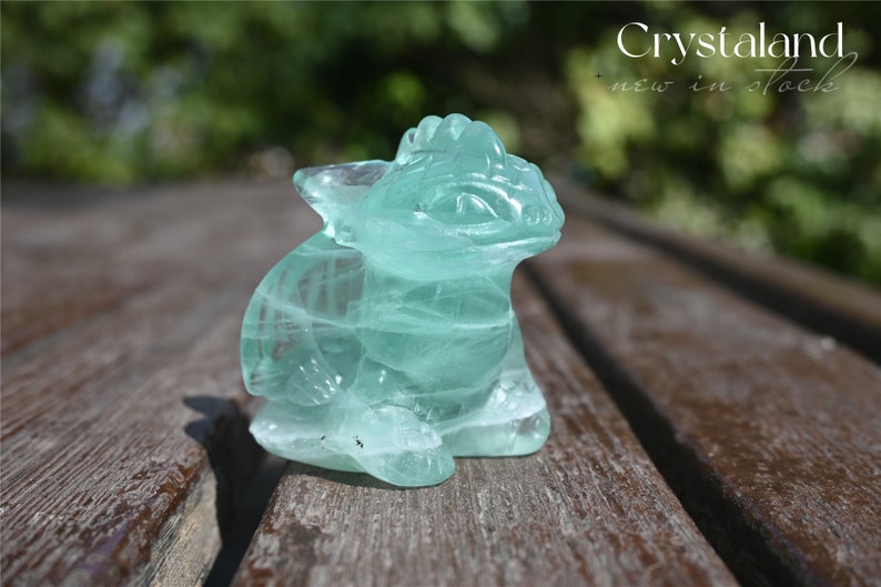 2'' Natural Hand carved Green fluorite Dragon，Carved dragon，crystal decor，Crystal Dragon，Crystal ornament，Quartz Crystal，Crystal Healing