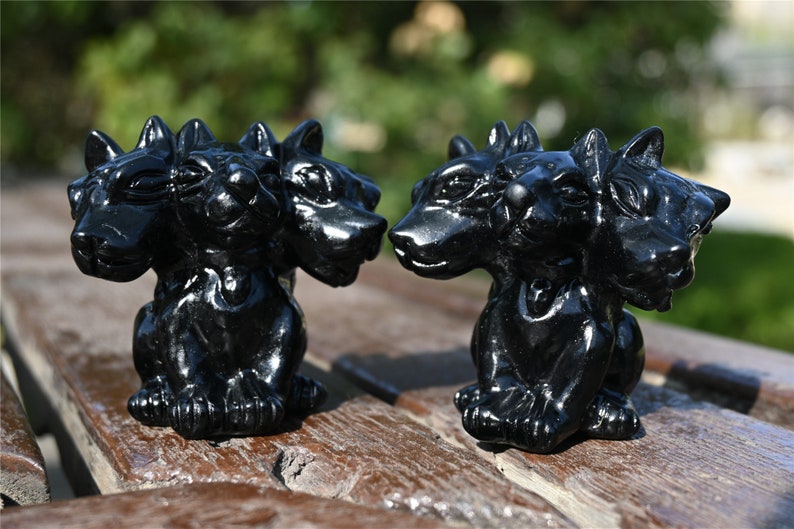 2.4'' Hand carved Natural，Obsidian Dog skull，Crystal dog skull，Demon dog，Gift Collect Decor Easter gift,Crystal Healing，Crystal ornament