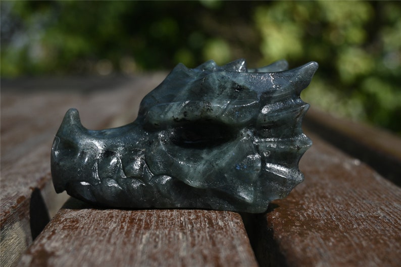 3.2'' Natural Hand carved Labradorite Dragon skull，Crystal Dragon，Labradorite Dragon skull，Quartz Crystal，Crystal ornament，Crystal healing