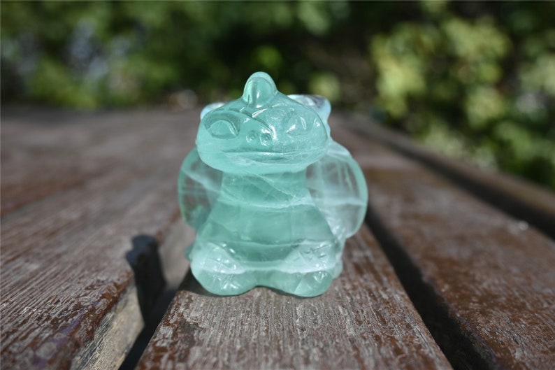 2'' Natural Hand carved Green fluorite Dragon，Carved dragon，crystal decor，Crystal Dragon，Crystal ornament，Quartz Crystal，Crystal Healing