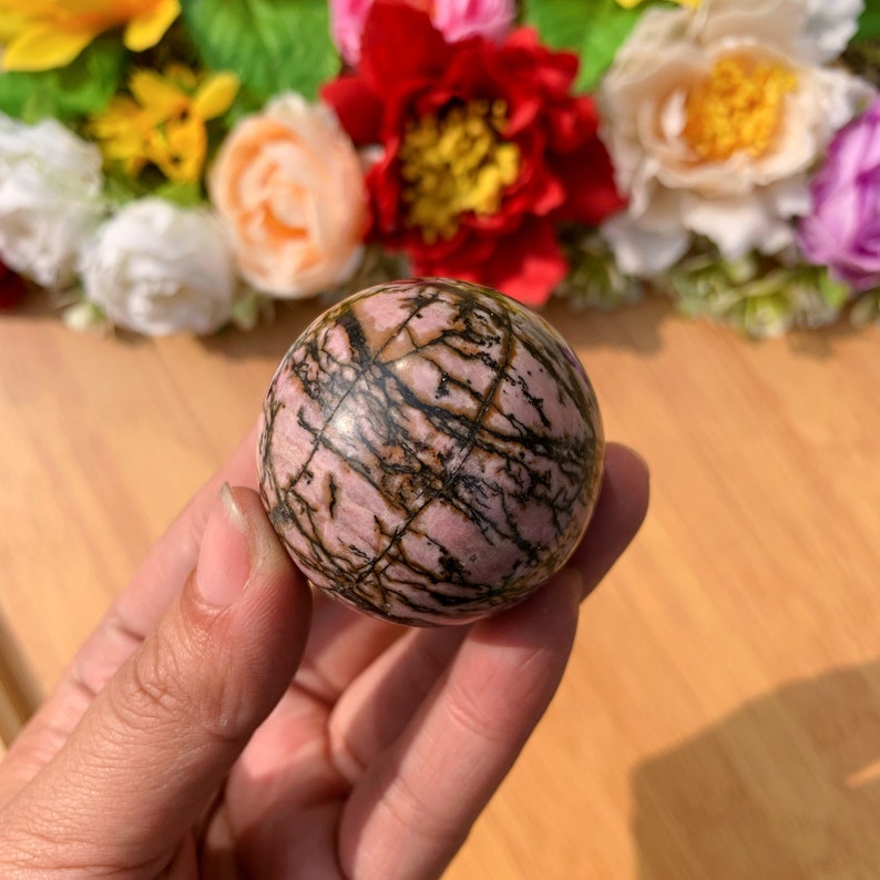 Pink Rhodonite Crystal Sphere, 4 cm Polished Stone Ball, Unique Home Decor, Perfect Gift for Crystal Lovers,Birthday gift
