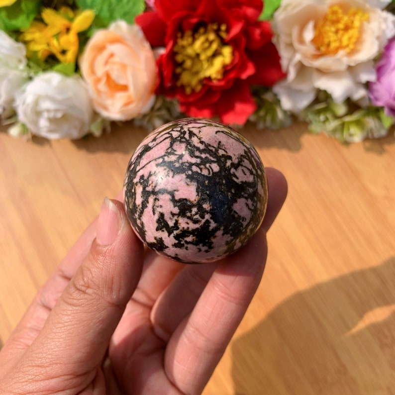 Pink Rhodonite Crystal Sphere, 4 cm Polished Stone Ball, Unique Home Decor, Perfect Gift for Crystal Lovers,Birthday gift