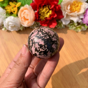 Pink Rhodonite Crystal Sphere, 4 cm Polished Stone Ball, Unique Home Decor, Perfect Gift for Crystal Lovers,Birthday gift