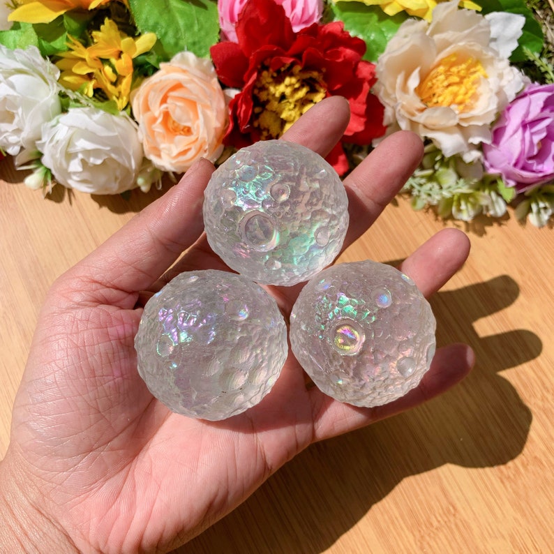 1pc polished angel aura rainbow smelting quartz full moon aura sphere ball home decor reiki healing chakra energy crystal ball free stand