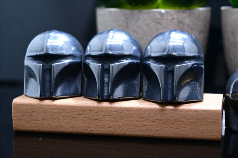 3CM Natural Hand carved Terahertz Mandalore skull，Quartz Crystal，Crystal ornament，Crystal Healing，Crystal character model 1pc