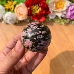 Pink Rhodonite Crystal Sphere, 4 cm Polished Stone Ball, Unique Home Decor, Perfect Gift for Crystal Lovers,Birthday gift