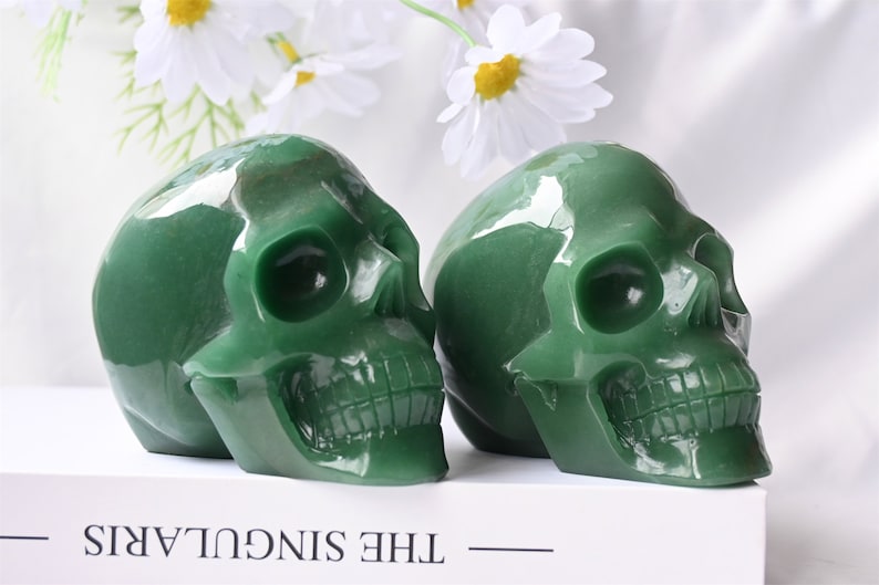 4'' Natural Hand carved Aventurine skull，Crystal skull, Quartz crystal，Crystal gift，Decoration，Desktop ornament，Crystal skull，Reiki healing