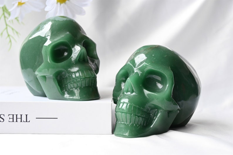 4'' Natural Hand carved Aventurine skull，Crystal skull, Quartz crystal，Crystal gift，Decoration，Desktop ornament，Crystal skull，Reiki healing