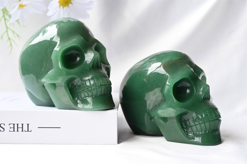 4'' Natural Hand carved Aventurine skull，Crystal skull, Quartz crystal，Crystal gift，Decoration，Desktop ornament，Crystal skull，Reiki healing