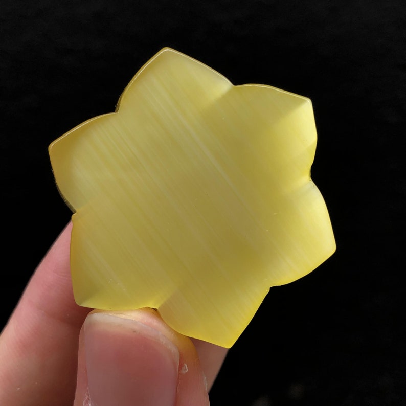 35mm+ Yellow Cat's Eye Flower,Hand Carved Flower,Yellow Cat's Eye Carving,Reiki Healing,Home Decoration,Collection,Crystal Gift 1PC