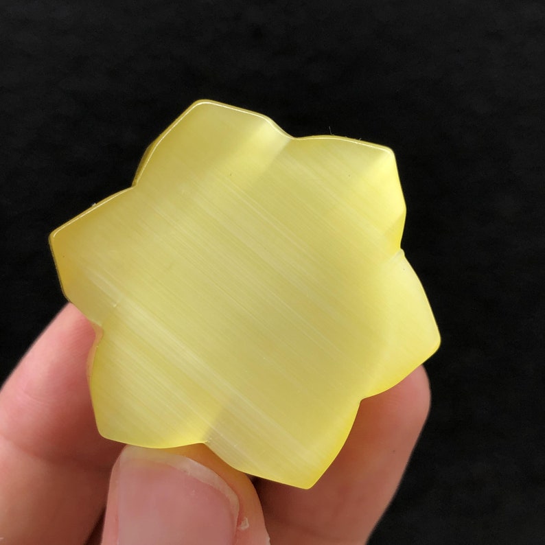 35mm+ Yellow Cat's Eye Flower,Hand Carved Flower,Yellow Cat's Eye Carving,Reiki Healing,Home Decoration,Collection,Crystal Gift 1PC