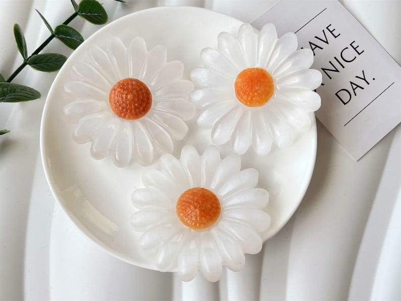 1PC Natural Selenite Little daisy,Quartz Crystal Flower,Mineral Little daisy,Stone,Crystal Gifts,Home Decoration,Reiki Healing 50g+