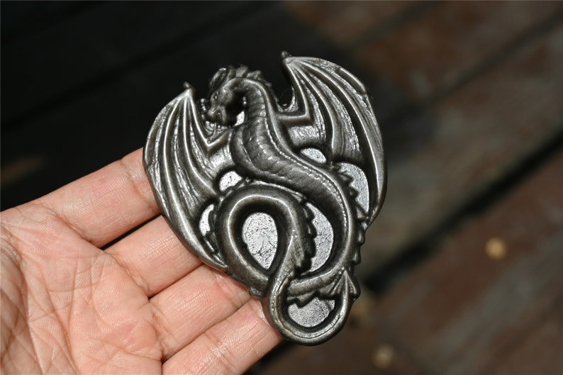3'' Natural Hand carved Silver Obsidian Dragon，Crystal dragon，Quartz Crystal，Halloween gift，Crystal ornament，Crystal Healing