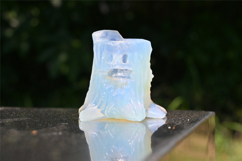2.8'' carved Opalite Ghost tree hole，Crystal Ghost tree hole，Halloween gift，Quartz Crystal，Hand carved skull，Crystal ornament Healing 1PC