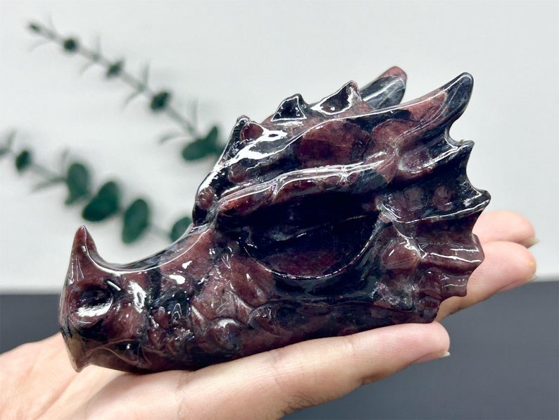 3.6" Natural Garnet Dragon，Quartz Crystal Dragon Head Carving,Garnet Dragon，Home Decor，Reiki Healing Figurine，Crystal gifts 1PC