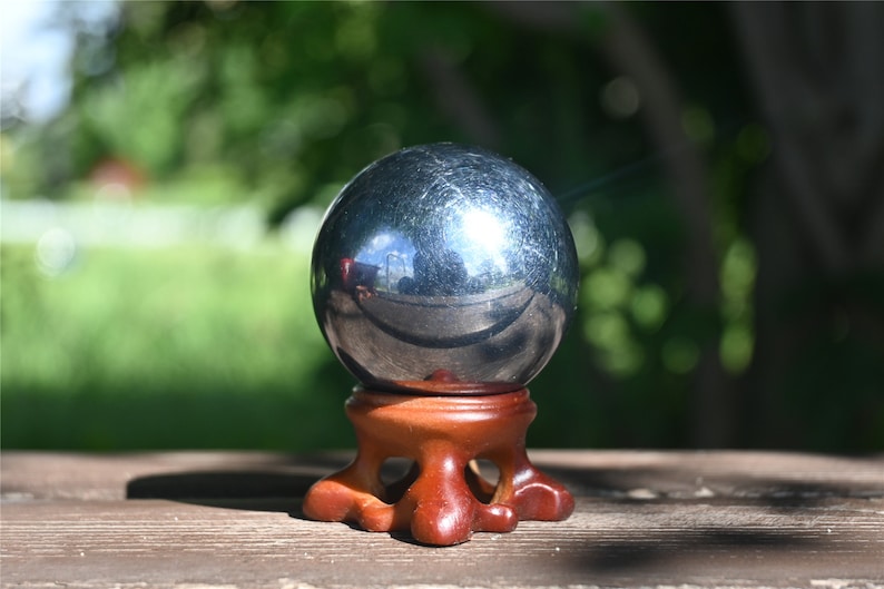 35-40mm+ Natural Terahertz ball，Crystal ball，Terahertz ball，Quartz Crystal Ball，Terahertz Crystal Healing Divination ball 1pc
