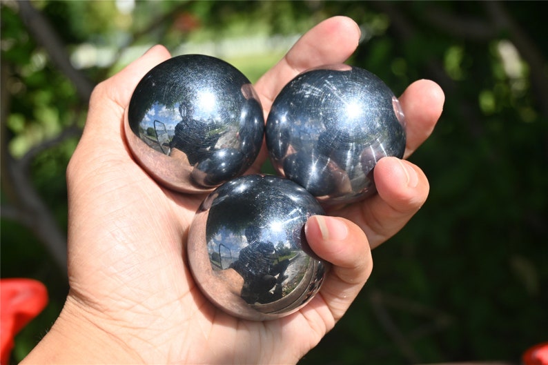 35-40mm+ Natural Terahertz ball，Crystal ball，Terahertz ball，Quartz Crystal Ball，Terahertz Crystal Healing Divination ball 1pc