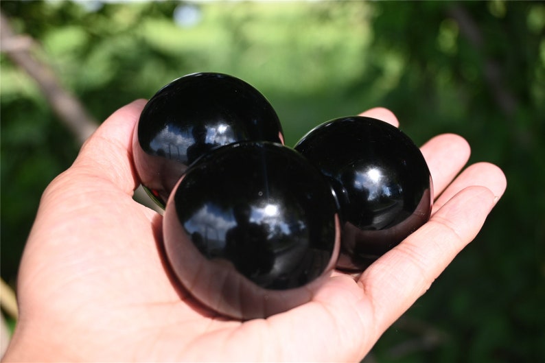 40mm+ Natural Obsidian Sphere,Quartz Crystal Ball，Crystal sphere,Polishing Obsidain ball by hand，Crystal Healing Divination ball Gift 1PC