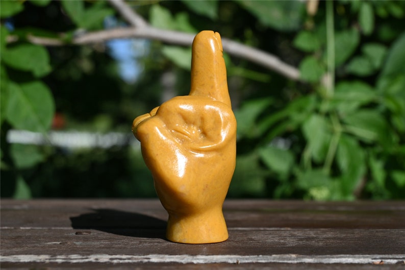 3.1'' Natural Hand Carved Yellow jade Middle finger，Crystal statue，Quartz Crystal，Crystal Riot，crystal Gesture,Crystal gesture 1PC