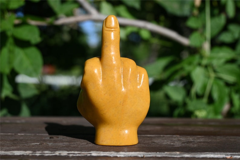 3.1'' Natural Hand Carved Yellow jade Middle finger，Crystal statue，Quartz Crystal，Crystal Riot，crystal Gesture,Crystal gesture 1PC