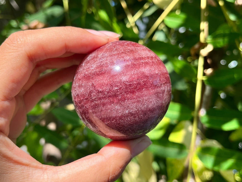 50mm+ Natural Strawberry quartz Sphere，Quartz Crystal，crystal ball by hand，Crystal ornament，Crystal Healing, Divination ball Gift 1PC
