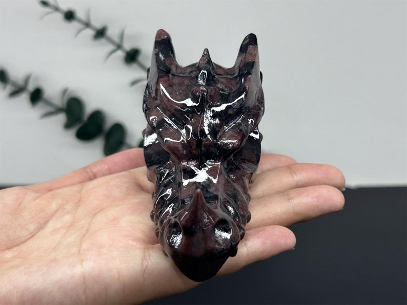3.6" Natural Garnet Dragon，Quartz Crystal Dragon Head Carving,Garnet Dragon，Home Decor，Reiki Healing Figurine，Crystal gifts 1PC