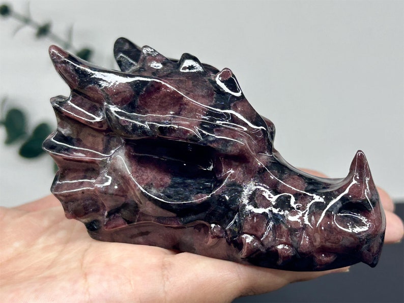 3.6" Natural Garnet Dragon，Quartz Crystal Dragon Head Carving,Garnet Dragon，Home Decor，Reiki Healing Figurine，Crystal gifts 1PC