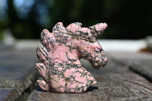 2" Natural Carved Rhodonite Unicorn，Crystal unicorn，Carved unicorn，Carved unicorn，Rhodonite skull，Quartz Crystal，crystal skull healing 1PC