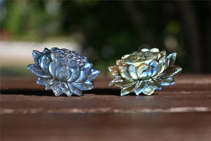 1.3'' Hand carved Natural Labradorite Lotus , Quartz Crystal，Chakra Reiki healing，Crystal Lotus，Crystal gift，Crystal ornament 1PC