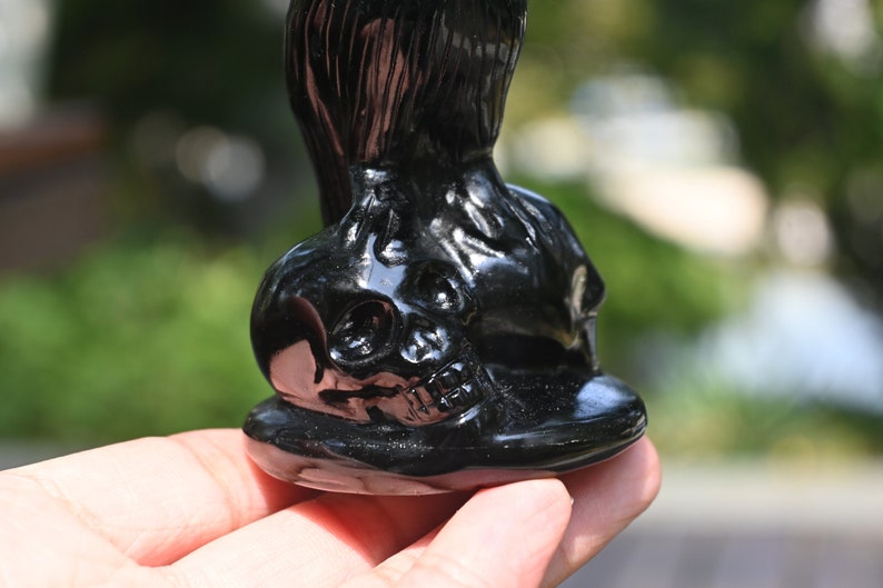 3.1'' Natural Carved Obsidian crow skull，Crystal crow, quartz crystal，Crystal gift，Halloween present，Crystal ornament，Chakra reiki healing