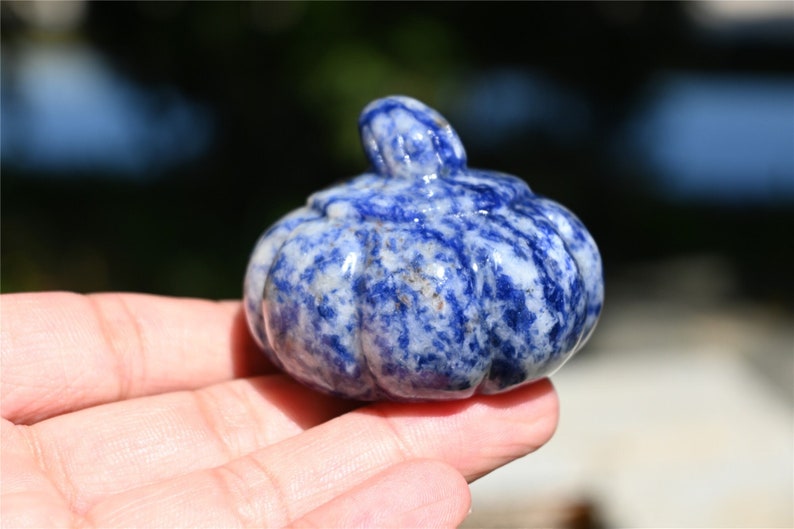 1.9'' Natural Blue dot stone pumpkin，Pumpkin Skull，Crystal Healing，Halloween pumpkin Decoration，Halloween Gifts Carving，Crystal Gifts 1PC