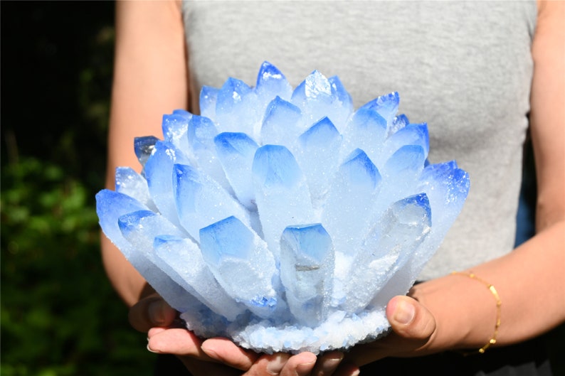 5KG+ Laboratory Blue Crystal cluster，Blue quartz Cluster，Quartz Point VUG，Mineral Specimen Healing Degaussing Decor Collection 1PC